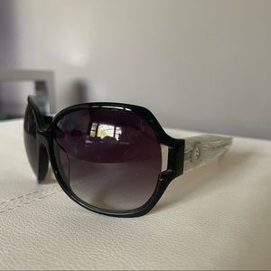 MICHELE BRAND sunglasses, black frame with white + clear marbled temples.